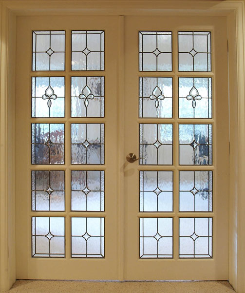 http://www.scottishstainedglass.com/wp-content/uploads/2010/12/interior-stained-glass-panels.jpg